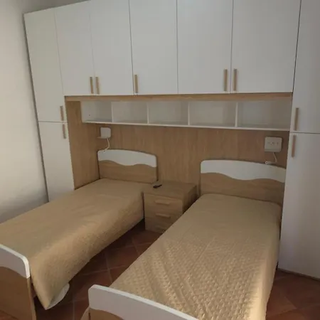 Casa Di Francesco Apartment *